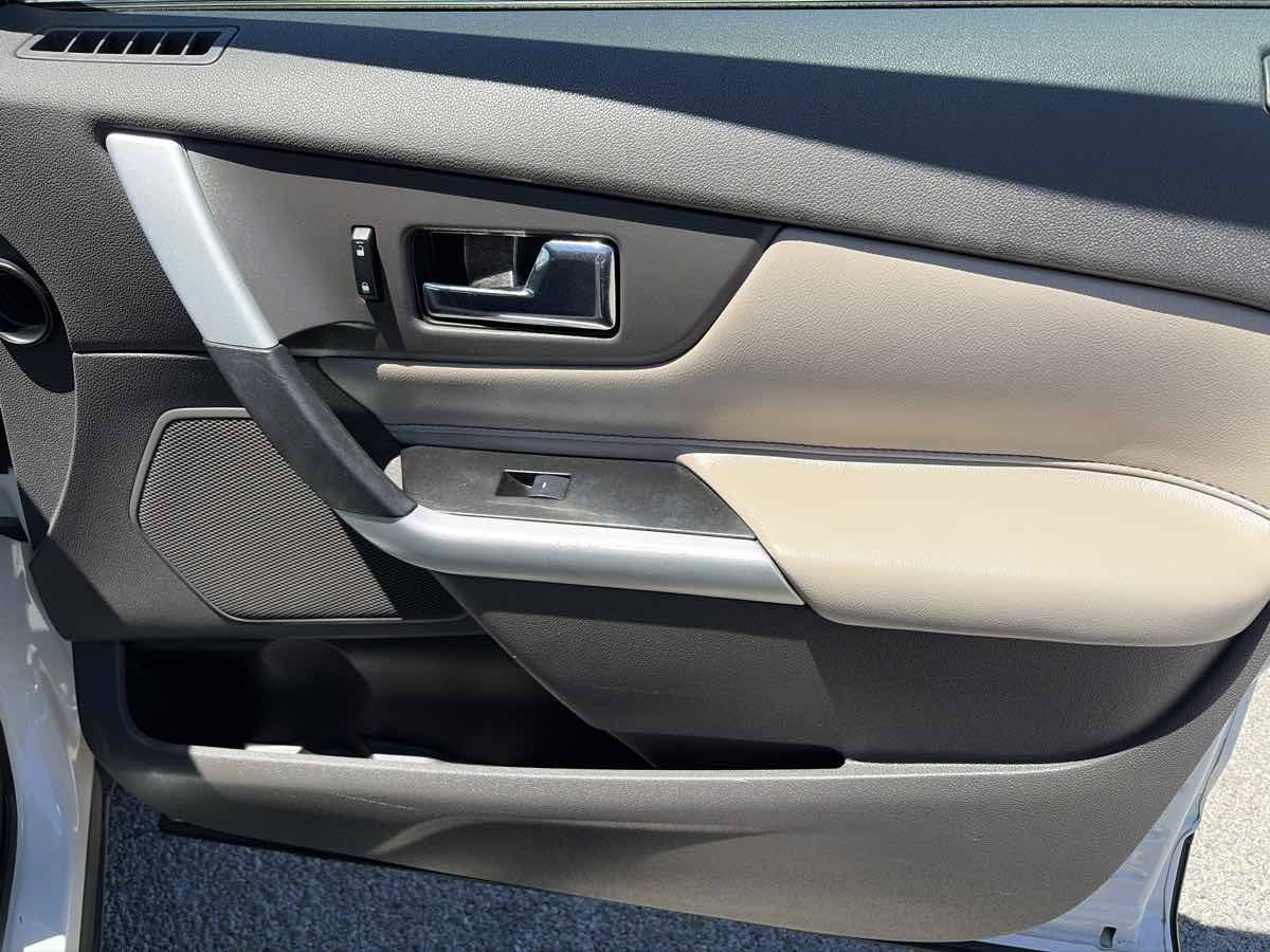 Used 2013 Ford Edge SE FWD image 28