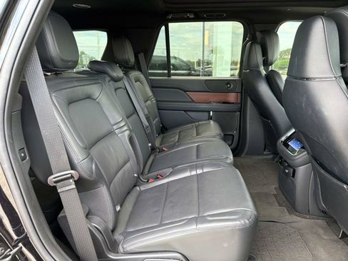 Used 2022 Lincoln Navigator Reserve RWD image 22