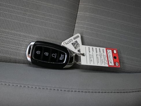Used 2023 Hyundai Kona SEL AWD/4WD image 28