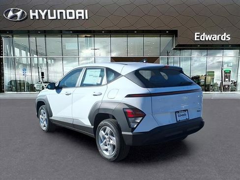 New 2026 Hyundai Kona SE image 5