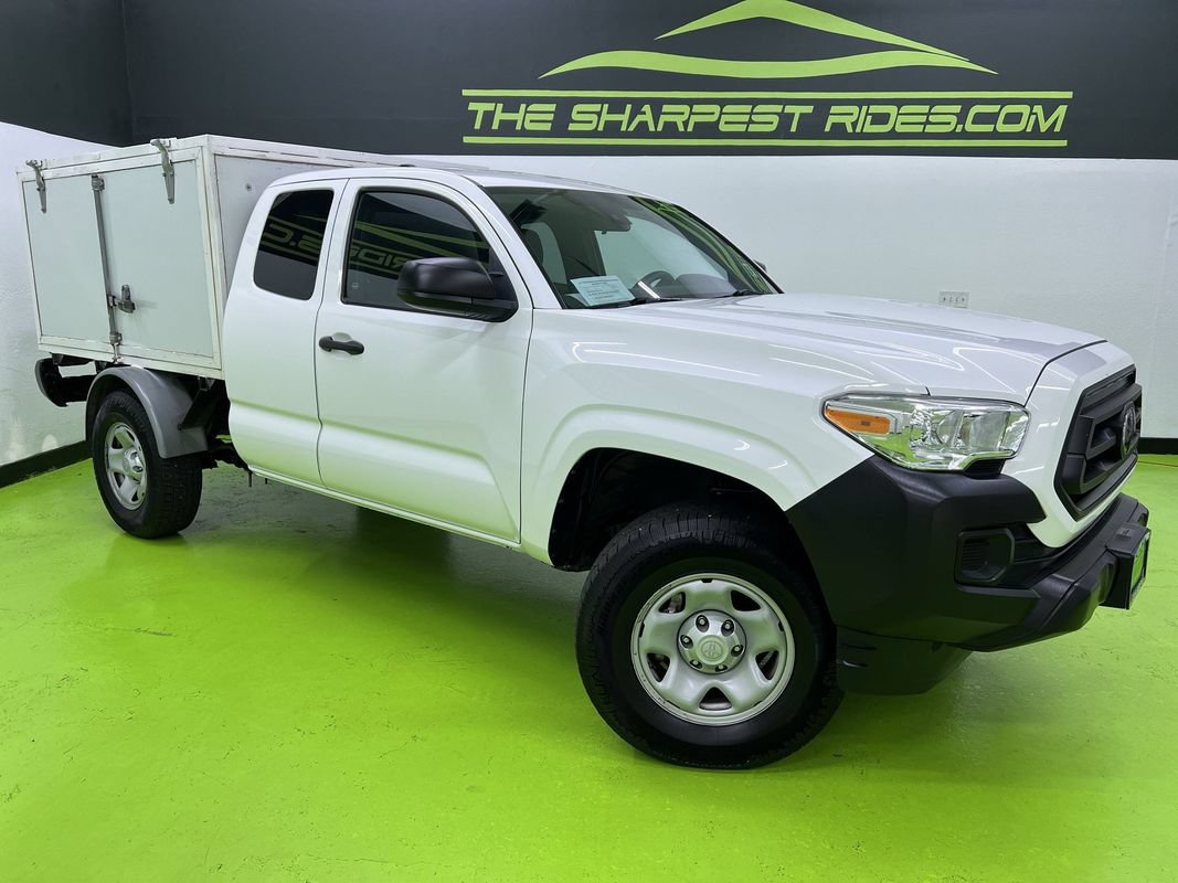 Used 2023 Toyota Tacoma SR AWD/4WD image 1