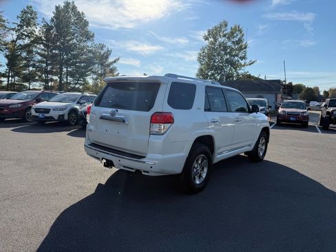 Used 2013 Toyota 4Runner SR5 image 6