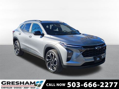 Used 2024 Chevrolet Trax RS w/ Sunroof Package image 1