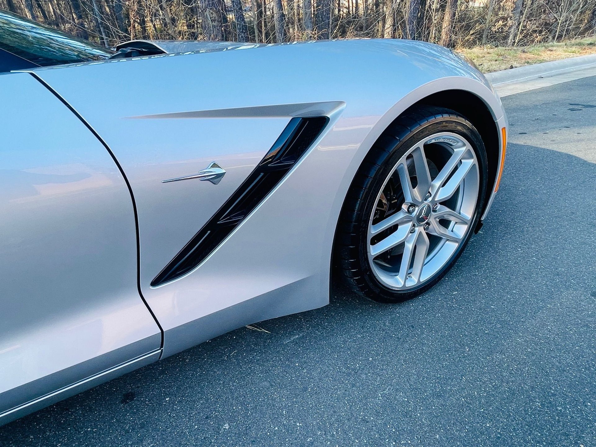 Used 2015 Chevrolet Corvette Stingray Convertible w/ 2LT Preferred Equipment Group RWD image 15