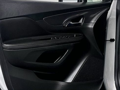 Used 2019 Buick Encore Preferred FWD image 21