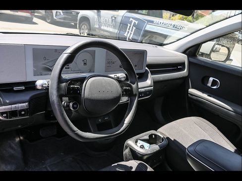 Certified 2024 Hyundai Ioniq 5 SEL AWD/4WD image 32