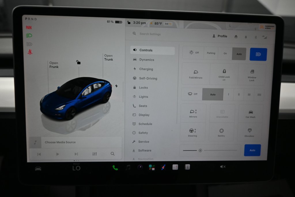 Used 2022 Tesla Model 3 Long Range AWD/4WD image 10