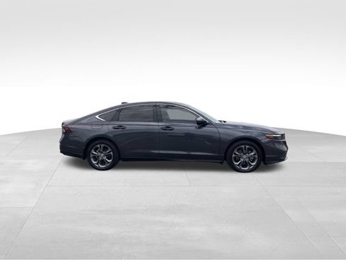 Used 2024 Honda Accord EX-L image 6