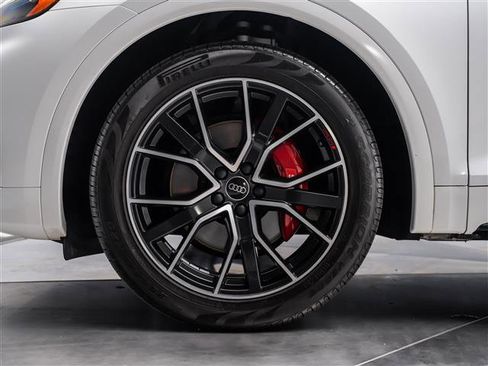 Used 2023 Audi SQ5 Premium Plus w/ Premium Plus Package AWD/4WD image 12