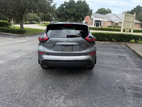 Used 2021 Nissan Murano SV FWD image 9