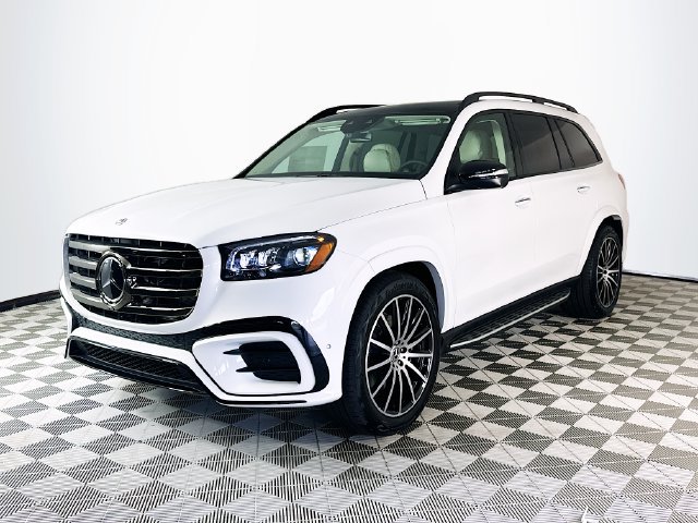 New 2026 Mercedes-Benz GLS 450 4MATIC image 3