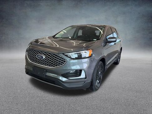 Used 2024 Ford Edge SEL image 13