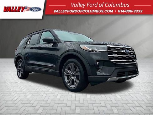 New 2026 Ford Explorer Active w/ Active Comfort Package image 1