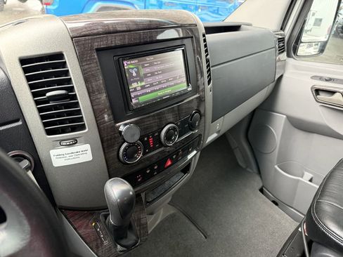 Used 2013 Mercedes-Benz Sprinter 3500 image 40