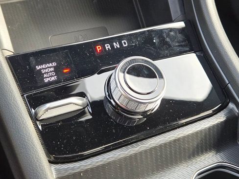 New 2025 Jeep Grand Cherokee L Limited w/ Luxury Tech Group II image 29