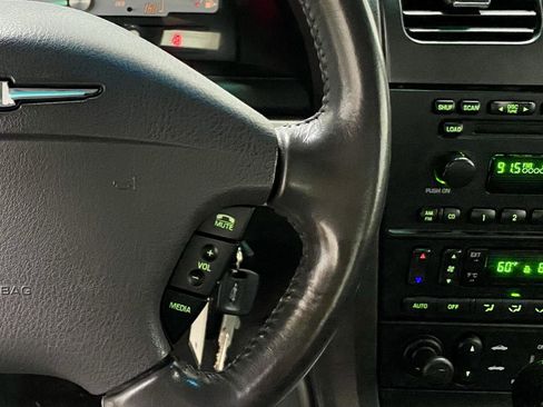 Used 2002 Ford Thunderbird RWD image 17