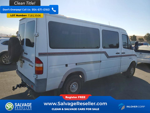 Used 2004 Dodge Sprinter 2500 w/ Cooling Group RWD image 4