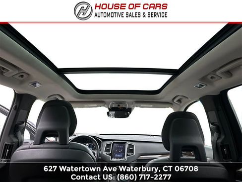 Used 2016 Volvo XC90 T6 Momentum image 24