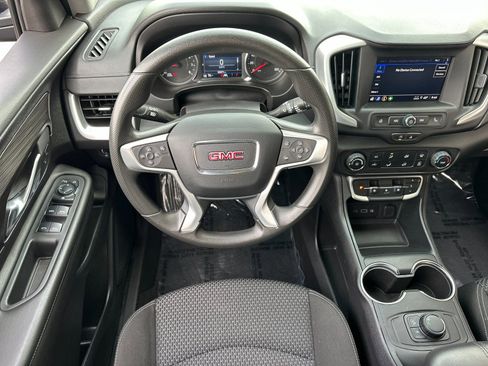 Used 2024 GMC Terrain SLE FWD image 13