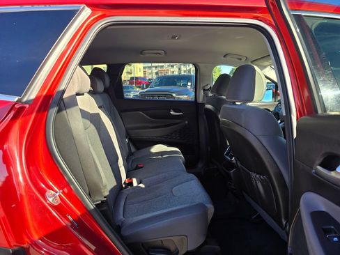 Used 2019 Hyundai Santa Fe SEL AWD/4WD image 12