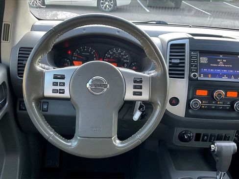 Used 2019 Nissan Frontier SV w/ Value Truck Package image 5