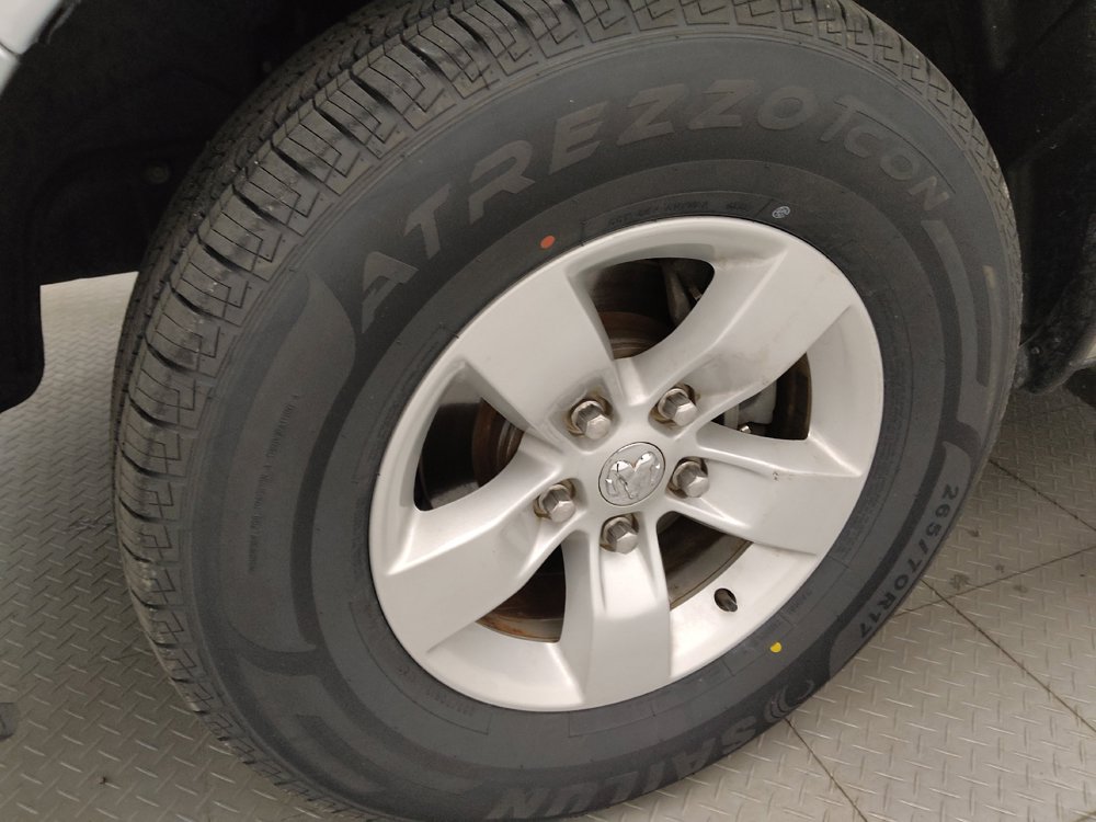 Used 2017 RAM 1500 Express RWD image 31