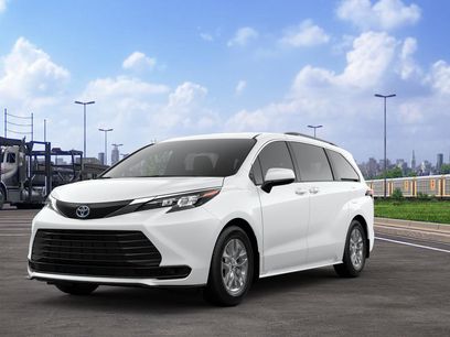 New 2025 Toyota Sienna LE