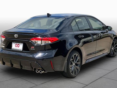 Used 2026 Toyota Corolla SE w/ SE Premium Package FWD image 13