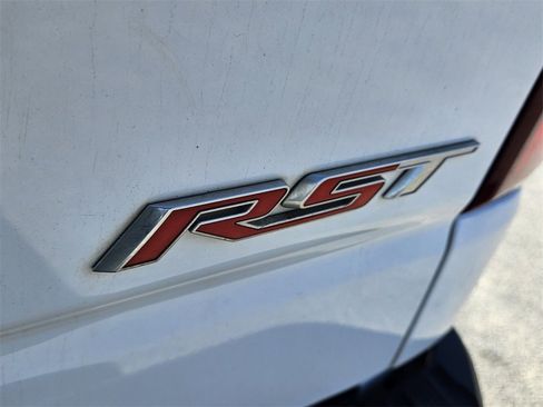 Used 2021 Chevrolet Silverado 1500 RST w/ Convenience Package II image 10