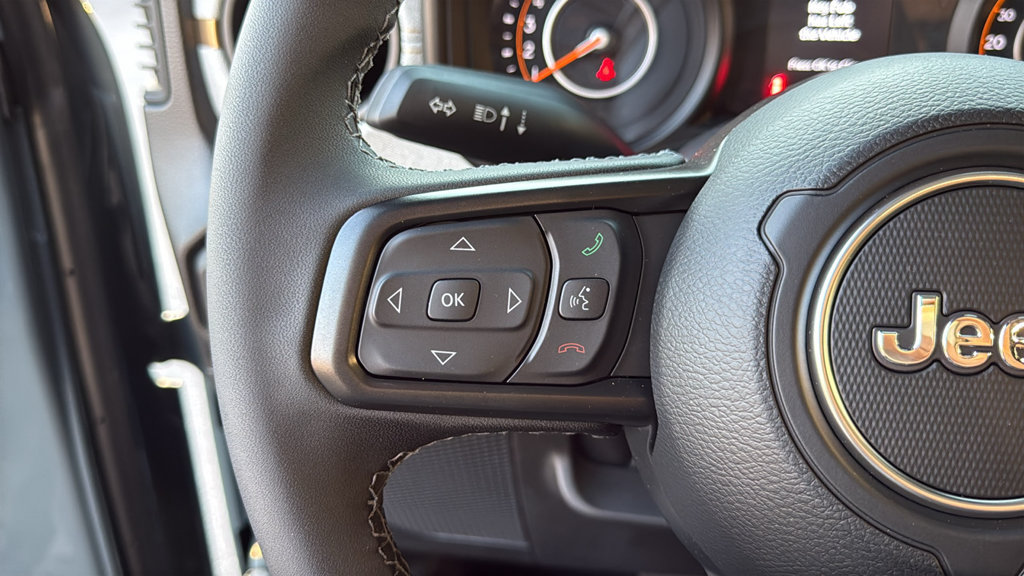 Used 2026 Jeep Wrangler Unlimited Sport AWD/4WD image 32
