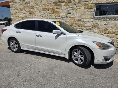 Used 2013 Nissan Altima 2.5 SV FWD image 18