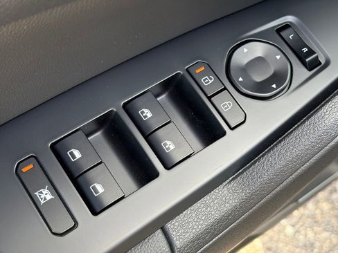 New 2026 Kia Sportage EX FWD image 18