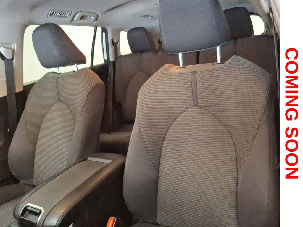 Used 2022 Toyota Highlander LE AWD/4WD image 20
