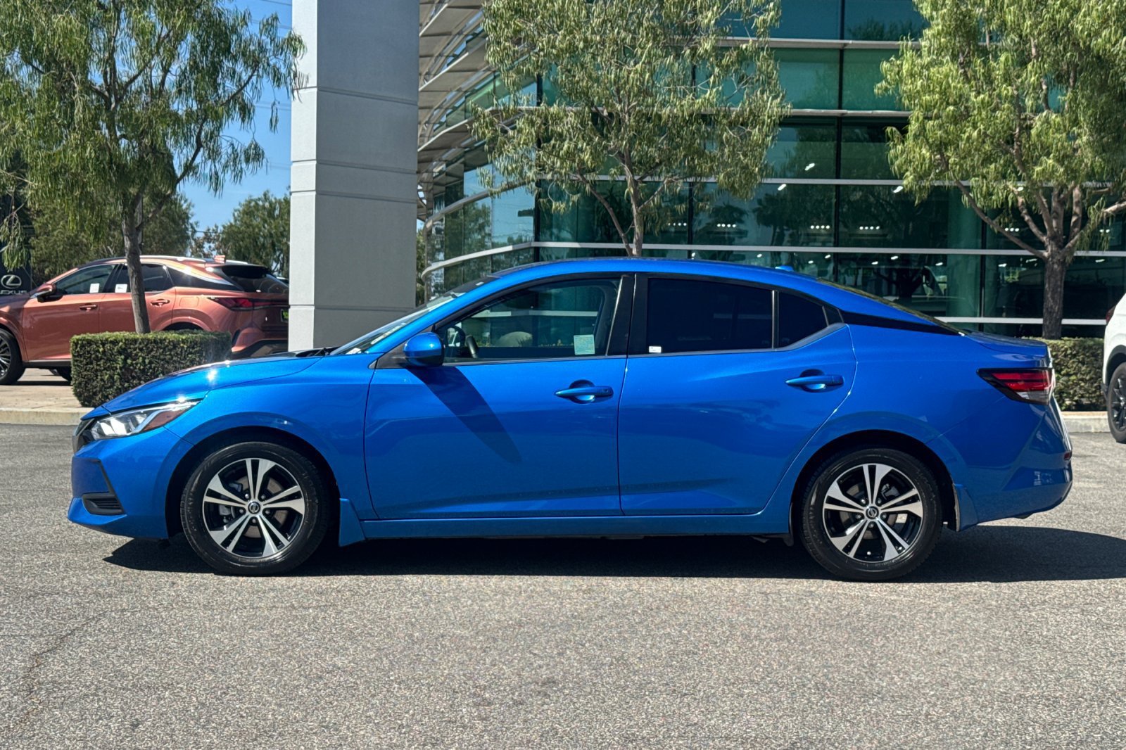 Used 2022 Nissan Sentra SV w/ All-Weather Package FWD image 7