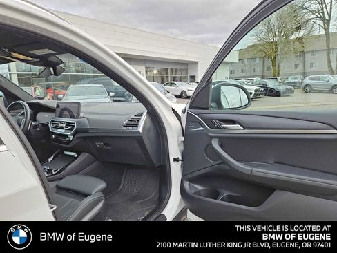 Used 2023 BMW X3 xDrive30i w/ Premium Package image 10