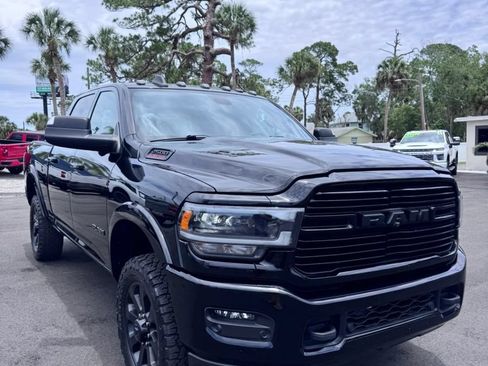 Used 2022 RAM 2500 Laramie AWD/4WD image 1
