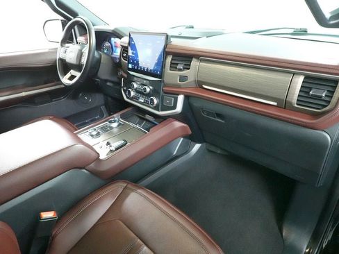 Certified 2024 Ford Expedition Limited AWD/4WD image 35