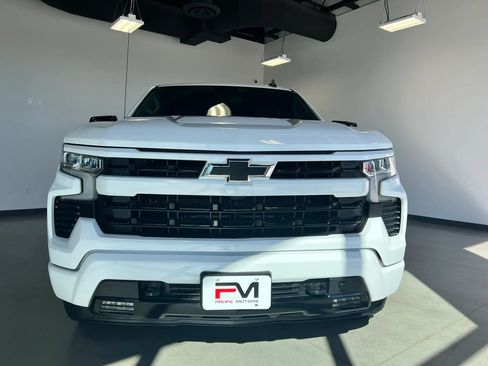 Used 2022 Chevrolet Silverado 1500 RST w/ Convenience Package II AWD/4WD image 3