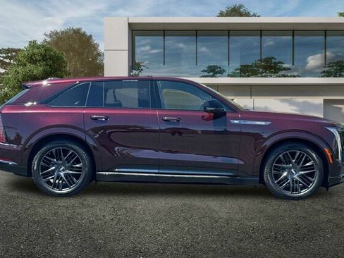 Certified 2025 Cadillac Escalade IQ Sport 1 w/ LPO, ONYX Package AWD/4WD image 3
