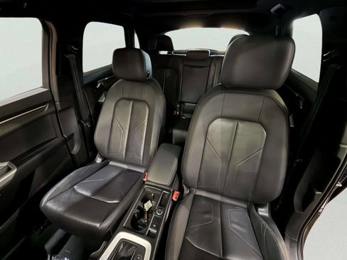 Used 2020 Audi Q3 2.0T Premium image 19