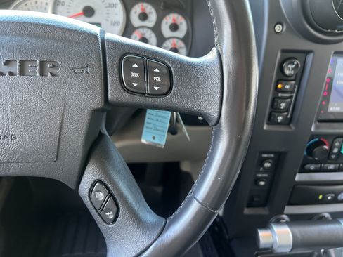 Used 2003 HUMMER H2 w/ Preferred Equipment Group AWD/4WD image 27