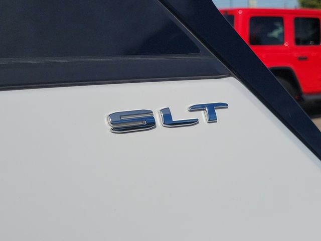 Used 2024 GMC Terrain SLT AWD/4WD image 8