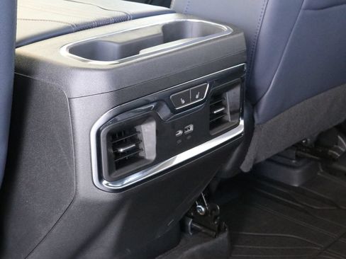Used 2023 Chevrolet Silverado 1500 High Country w/ High Country Premium Package AWD/4WD image 33
