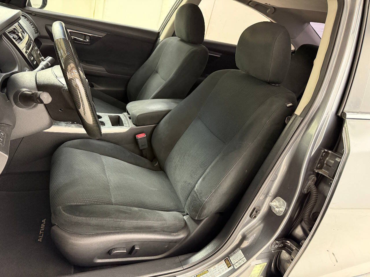 Used 2014 Nissan Altima 2.5 SV w/ Convenience Package FWD image 31