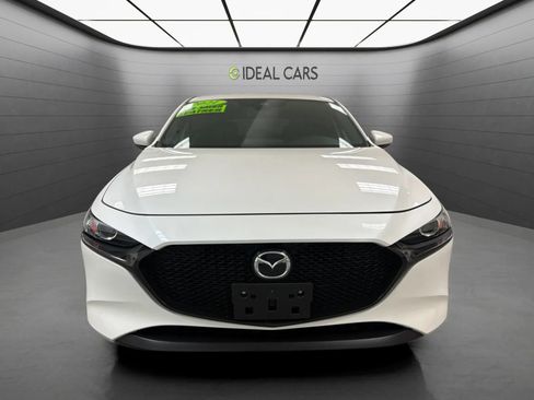 Used 2021 MAZDA MAZDA3 s FWD image 2
