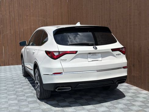 Used 2024 Acura MDX FWD w/ Technology Package image 17
