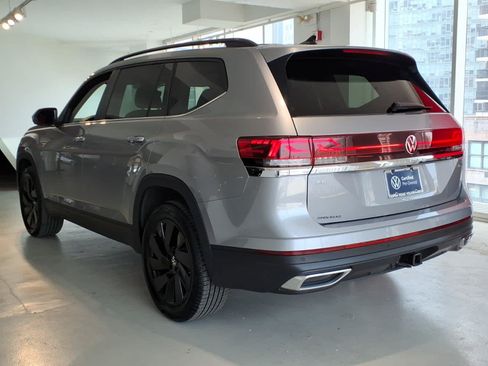 Used 2026 Volkswagen Atlas SE w/ Panoramic Sunroof Package AWD/4WD image 6