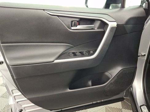 Certified 2025 Toyota RAV4 XLE AWD/4WD image 2