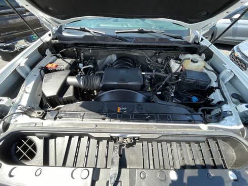 Certified 2022 Chevrolet Silverado 2500 Custom w/ Custom Convenience Package AWD/4WD image 15