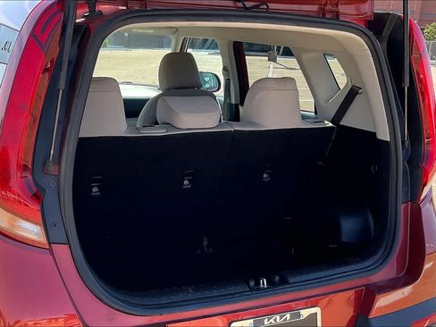 Used 2020 Kia Soul LX FWD image 17